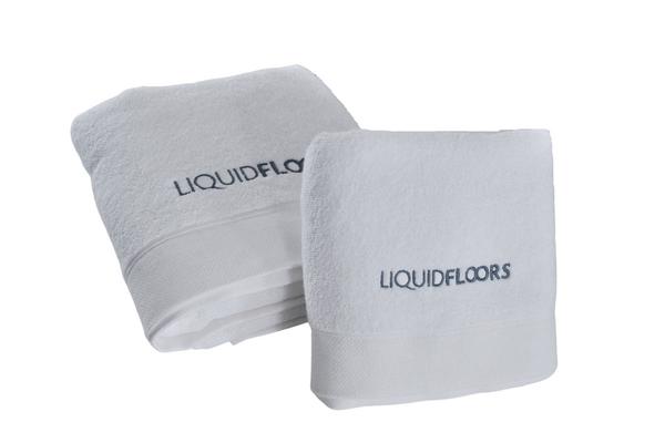Set de serviettes blanc, avec le logo de Liquidfloors